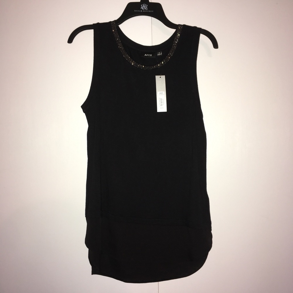 NWT Apt 9 Tank